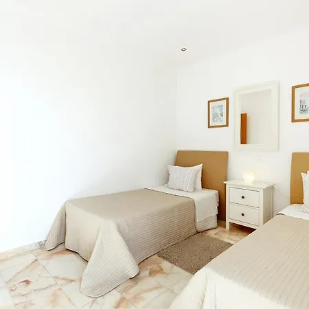 O Mar,o Sol,a Tranquilidade E A Seguranca De Um Lugar Daire Portimão