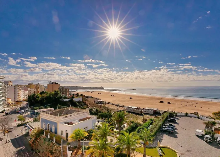 Daire O Mar,o Sol,a Tranquilidade E A Seguranca De Um Lugar
