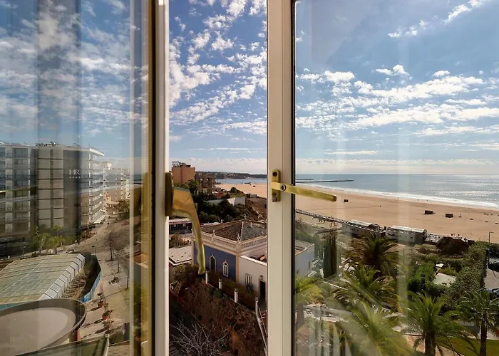 Daire O Mar,o Sol,a Tranquilidade E A Seguranca De Um Lugar Portimão