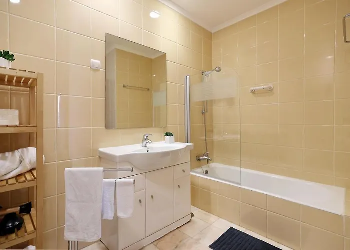 O Mar,o Sol,a Tranquilidade E A Seguranca De Um Lugar Daire Portimão