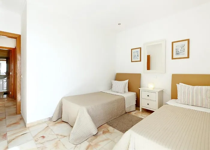 O Mar,o Sol,a Tranquilidade E A Seguranca De Um Lugar Daire Portimão