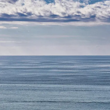 O Mar,o Sol,a Tranquilidade E A Seguranca De Um Lugar 아파트 *