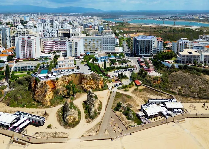 O Mar,o Sol,a Tranquilidade E A Seguranca De Um Lugar * بورتيماو